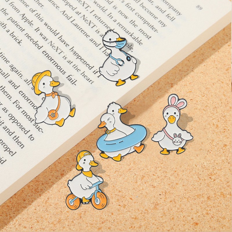 Pin Custom Goose Duck Shopping – Shop Jewelry & Watches Near Me Bewertung und Preis