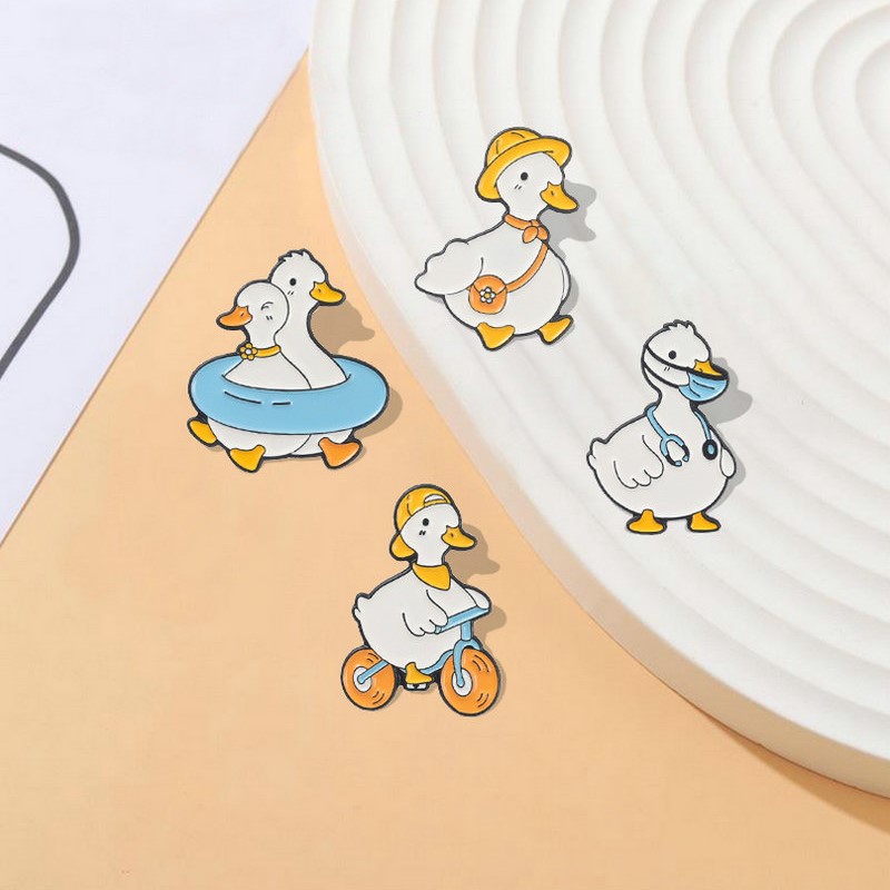 Pin Custom Goose Duck Shopping – Shop Jewelry & Watches Near Me Bewertung und Preis